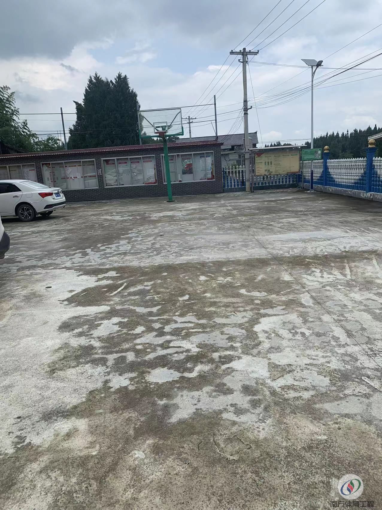 湖南省湘西土家族苗族自治州永顺县万坪镇并进村万坪镇并进村综合文化广场儿童游乐场