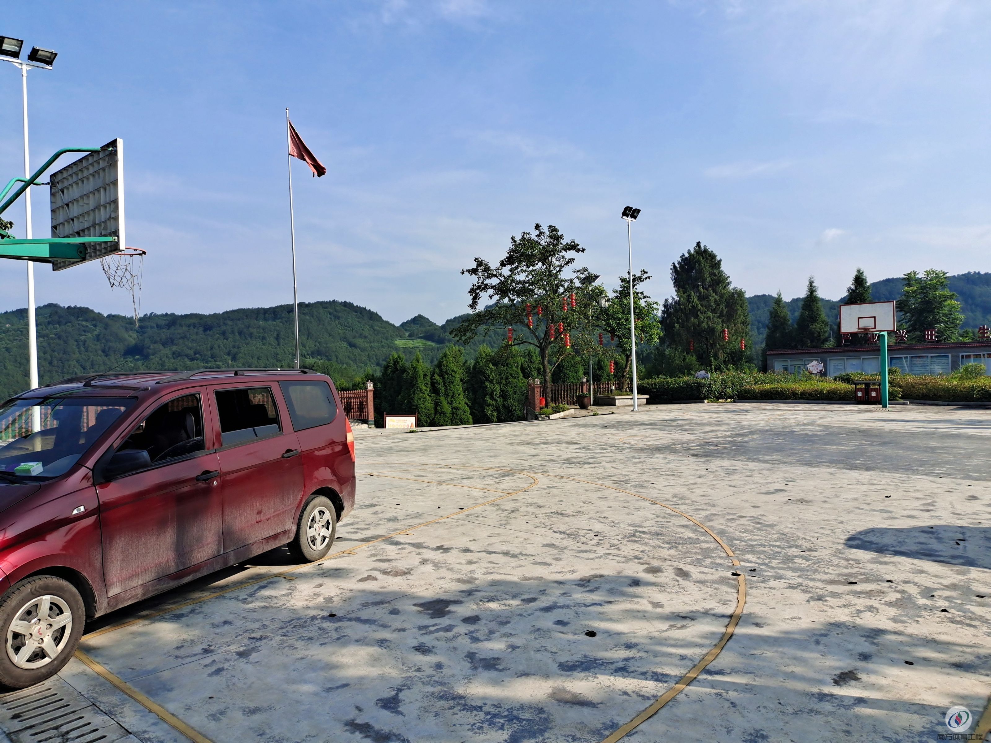 湖南省湘西土家族苗族自治州永顺县灵溪镇那必村灵溪镇那必村儿童游乐场